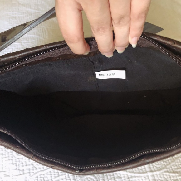 Minimalist Honduran Shoulder Bag - Picture 4 of 4